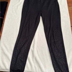 Sweaty Betty Black Leopard Jacquard Leggings. Great condition.